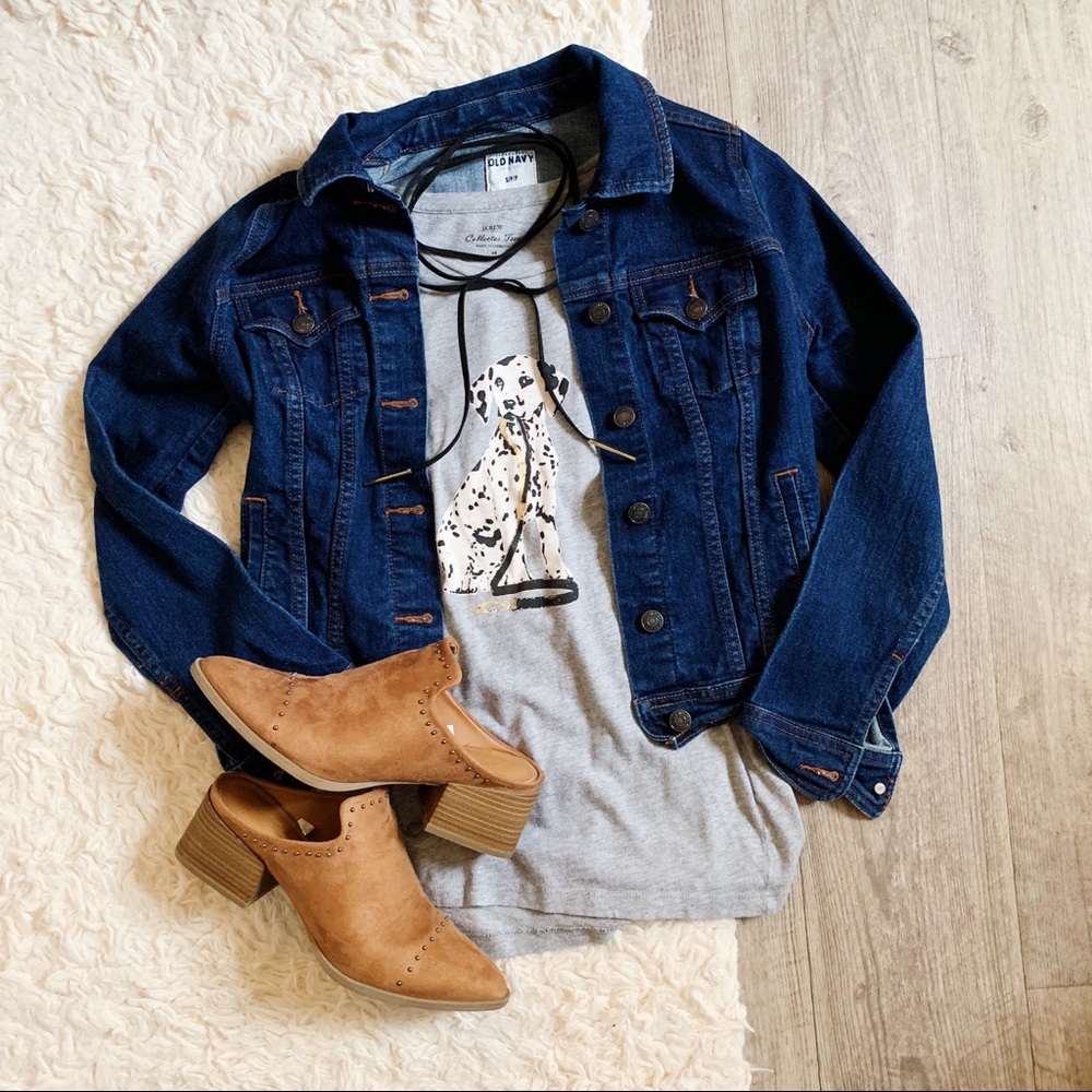 2 for $15 — J.Crew size XS graphic tee